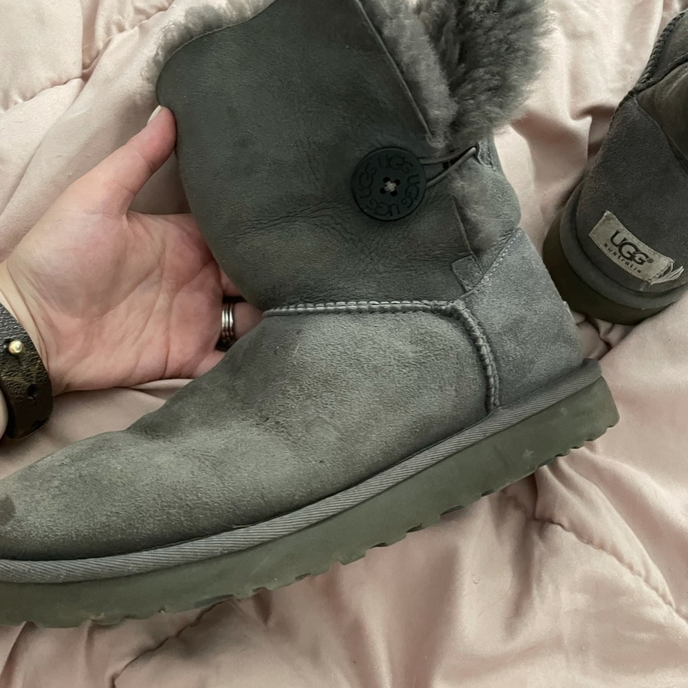 Bailey Button UGGs - Picture 2 of 4